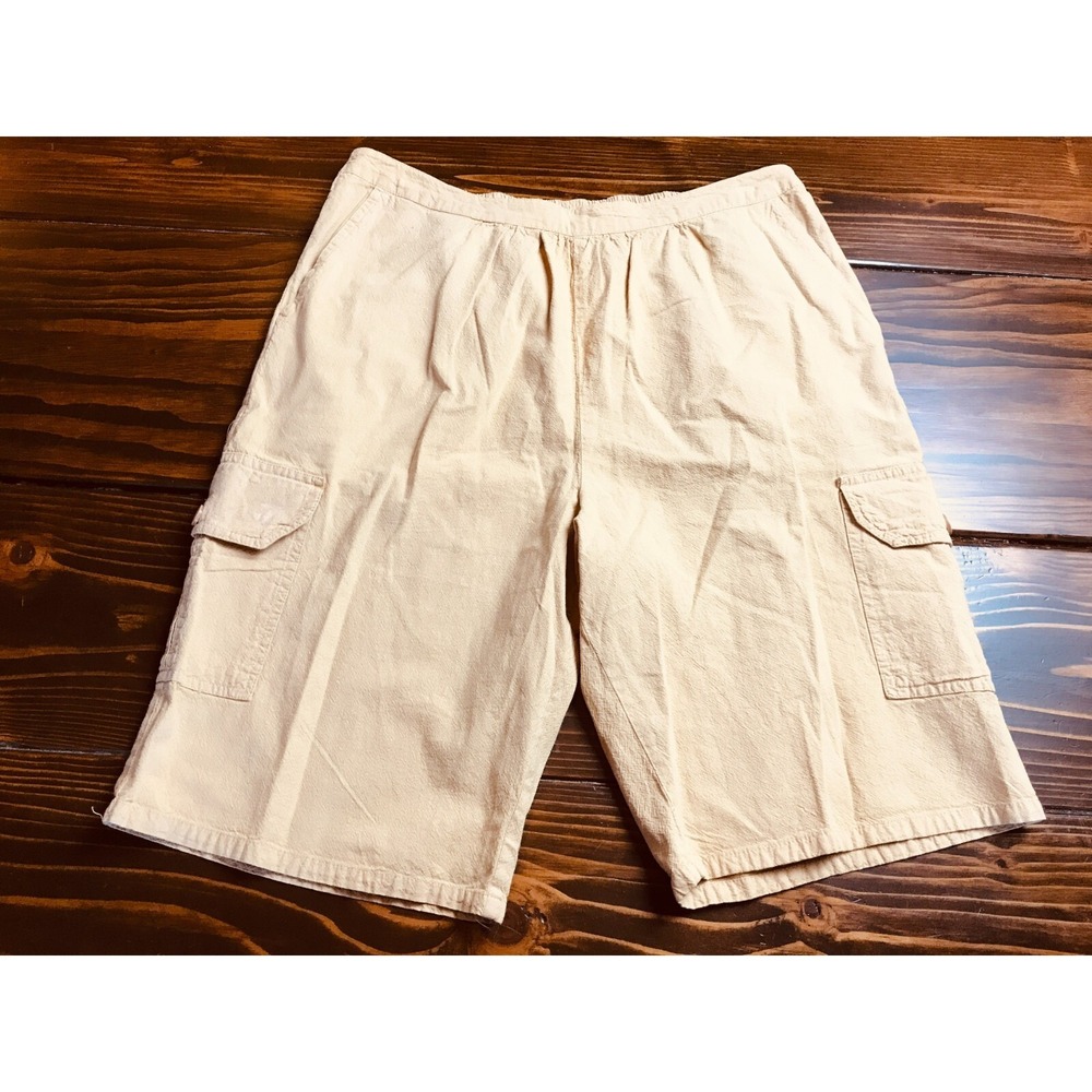 Collections ETC Shorts, Women's Size Medium, Tan, Chino, Bermuda, Cargo, NWT